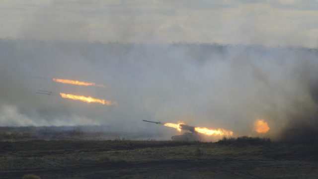 Росіяни вчергове обстріляли мирні населені пункти на Запоріжжі: є поранені