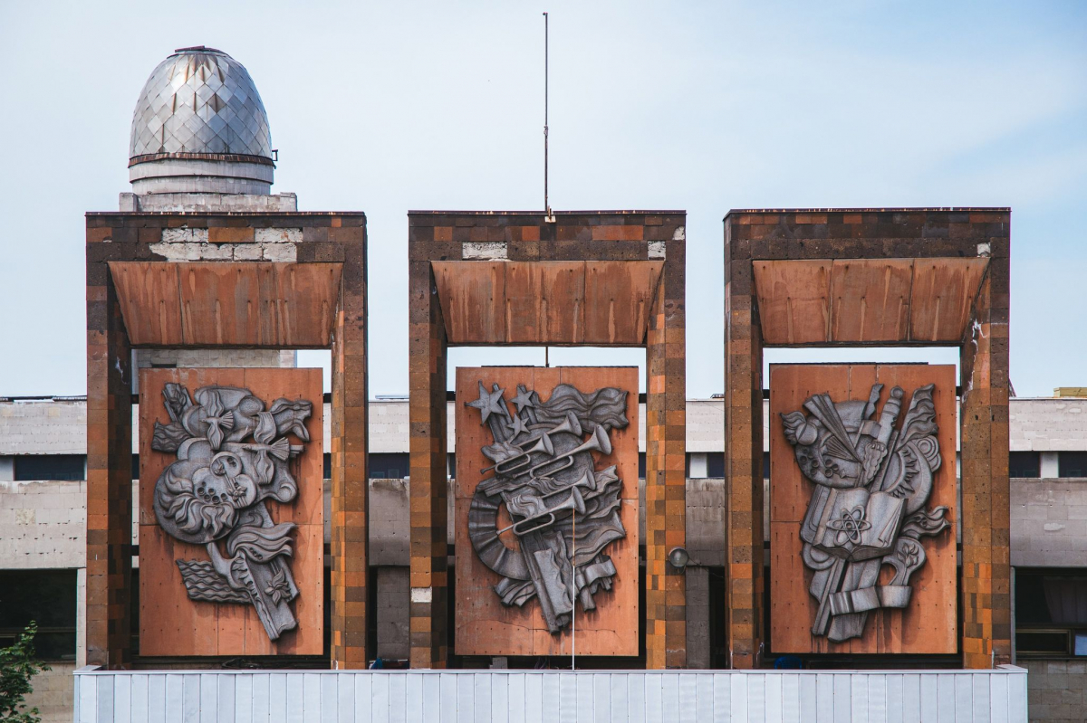 У Запоріжжі відкриють фотовиставку, де покажуть красу та руйнацію його архітектури 