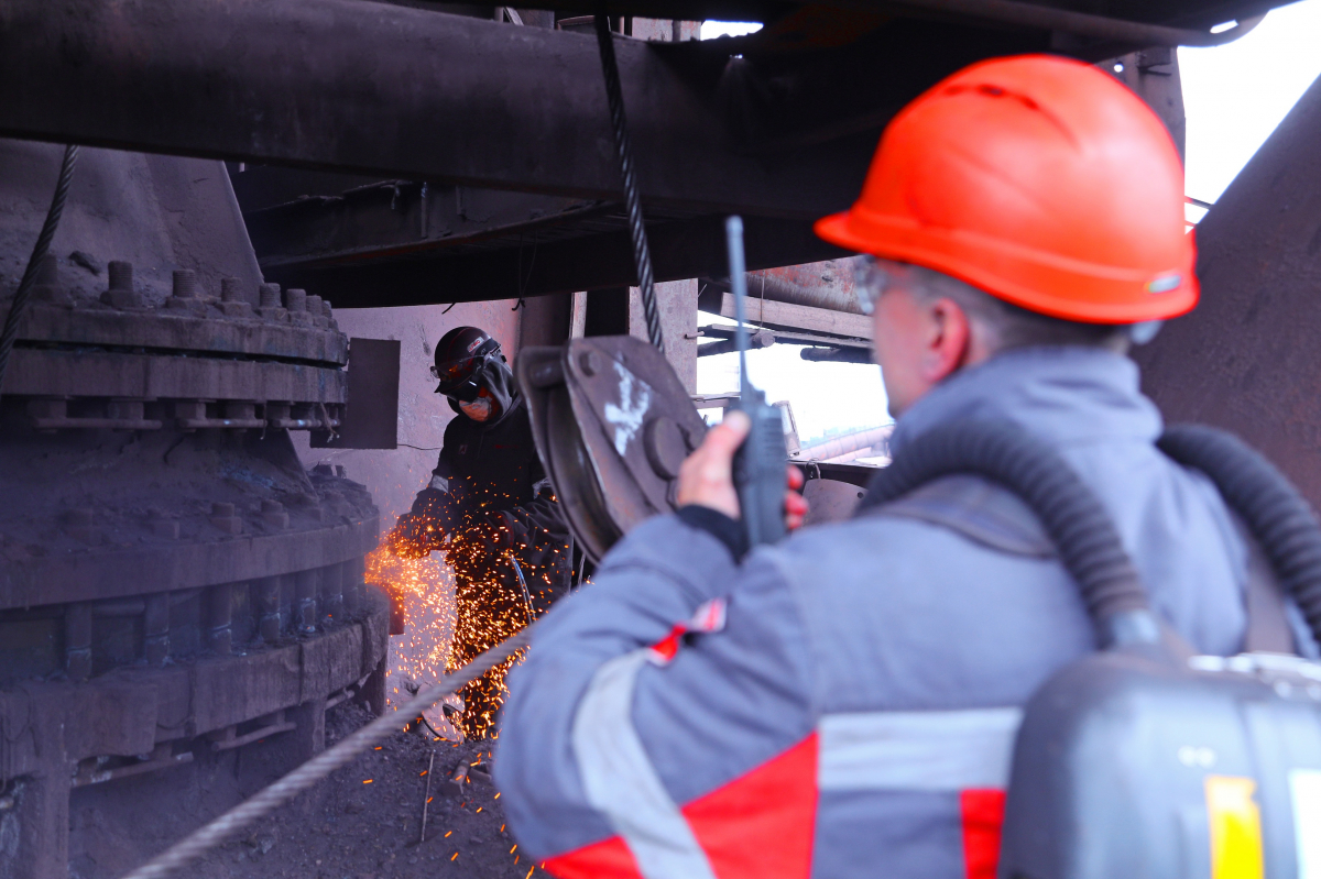 «Запоріжсталь» Групи Метінвест роздуває доменну піч № 2 після капітального ремонту