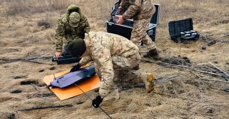 Запорізькі аеророзвідники отримали від волонтерів безпілотник, який працює за будь-якої погоди