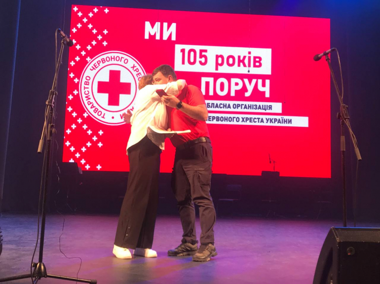 У Запоріжжі відзначили людей з великим та добрим серцем