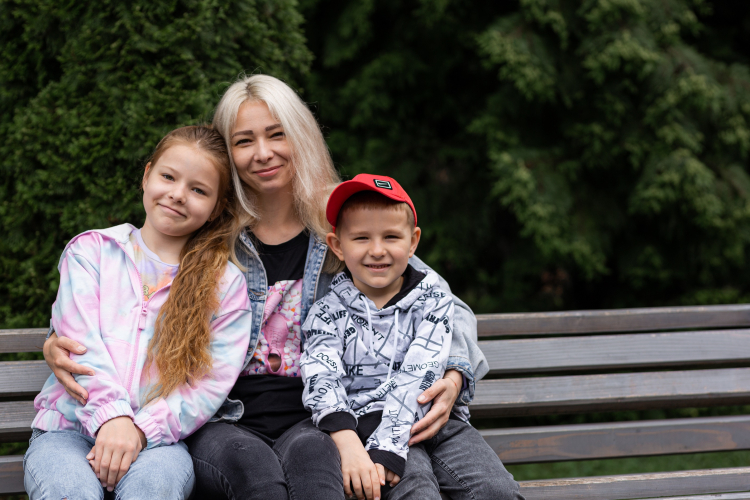 Незламна мама із Запоріжжя Тамара Хижняк: «Треба продовжувати жити далі заради дітей»